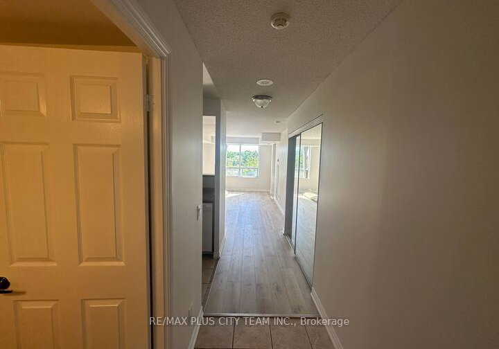 700-humberwood-boulevard-etobicoke-ontario-w12325120