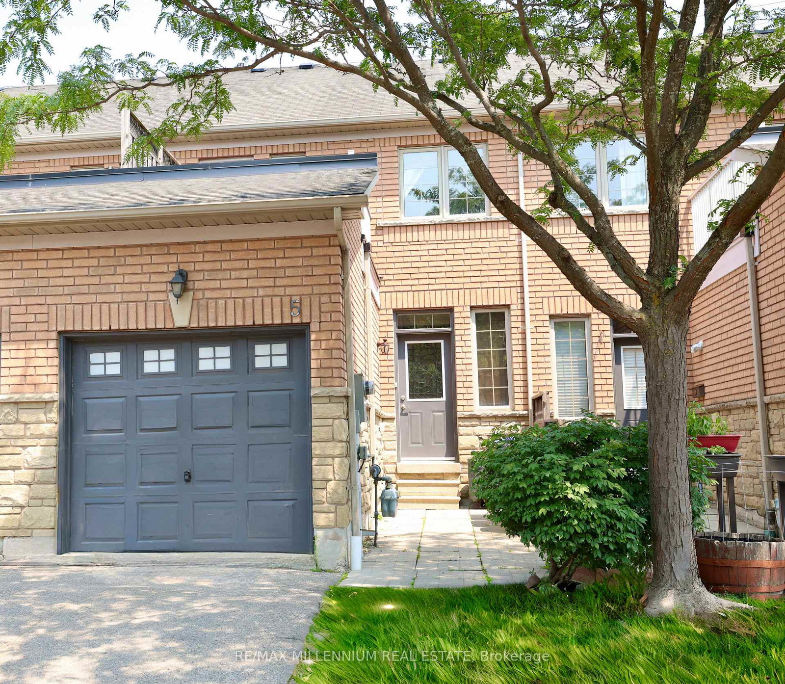 101galeway-boulevard-mississauga-ontario-w12325280