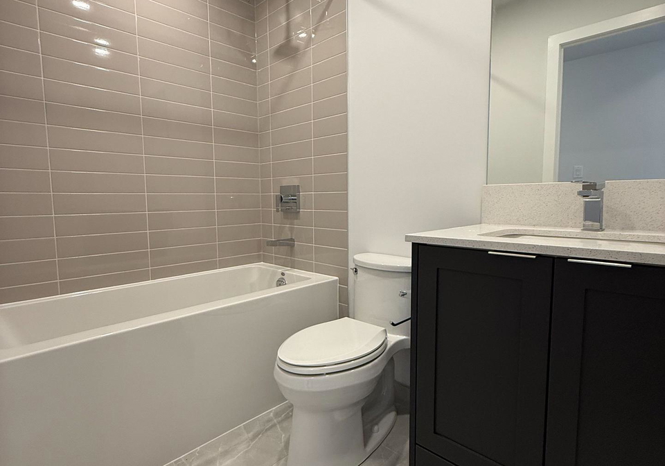 430-square-one-drive-mississauga-ontario-w12325312