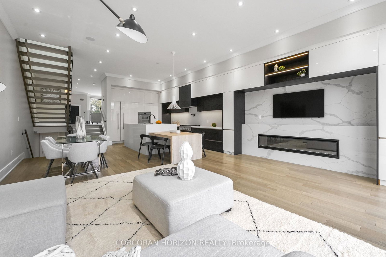 20-fourth-street-etobicoke-ontario-w12325575