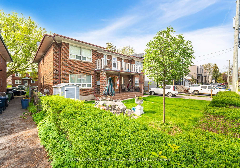 19-roseland-drive-etobicoke-ontario-w12325747
