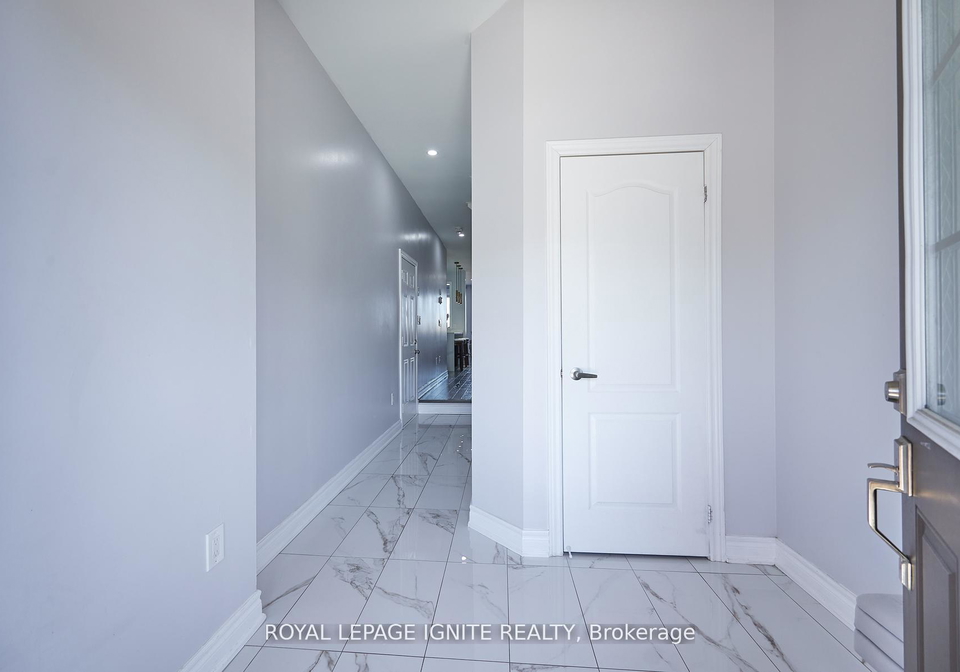 80-davenfield-circle-brampton-ontario-w12326195