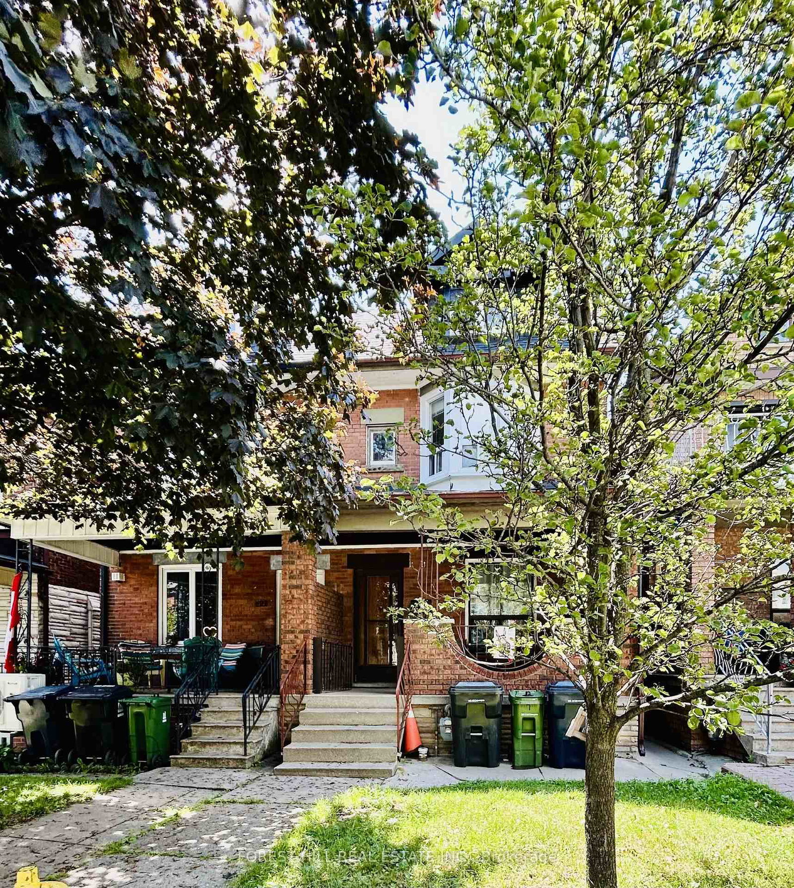 32-earlscourt-avenue-toronto-ontario-w12326754