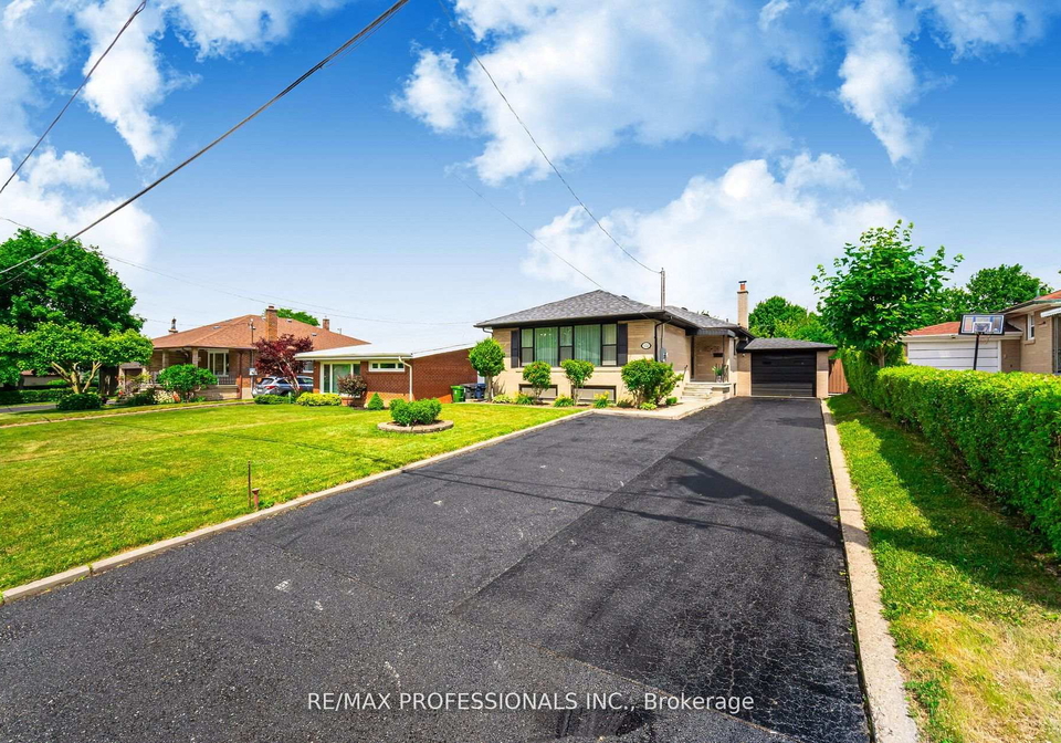 132-wyndale-drive-north-york-ontario-w12327093