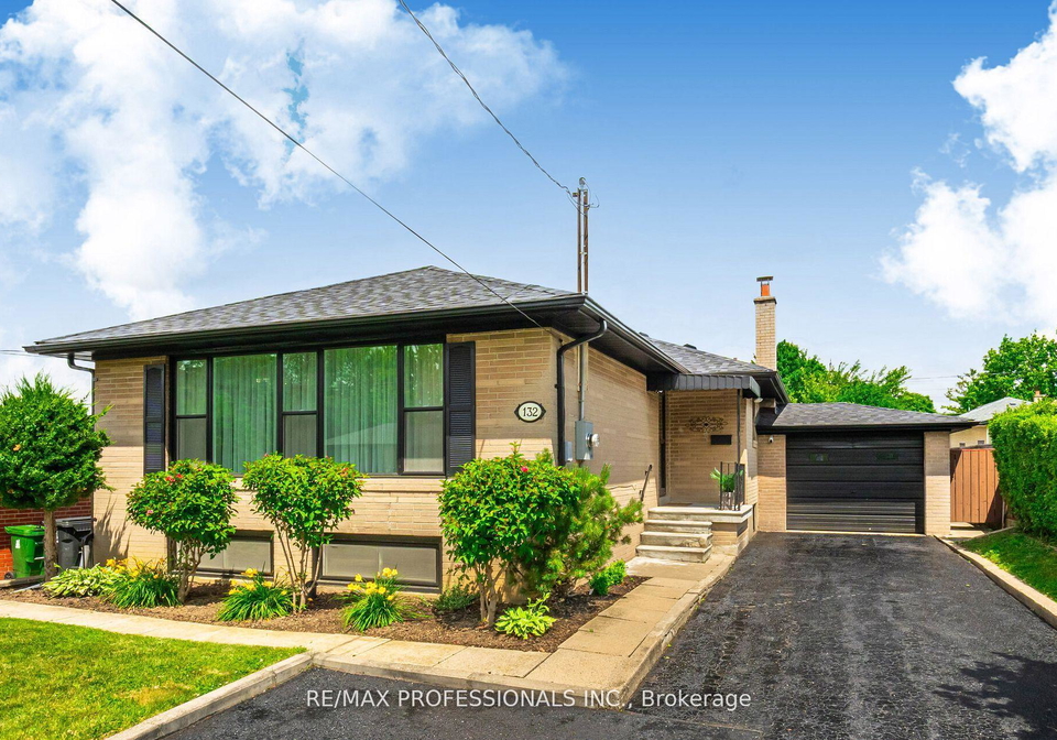 132-wyndale-drive-north-york-ontario-w12327093