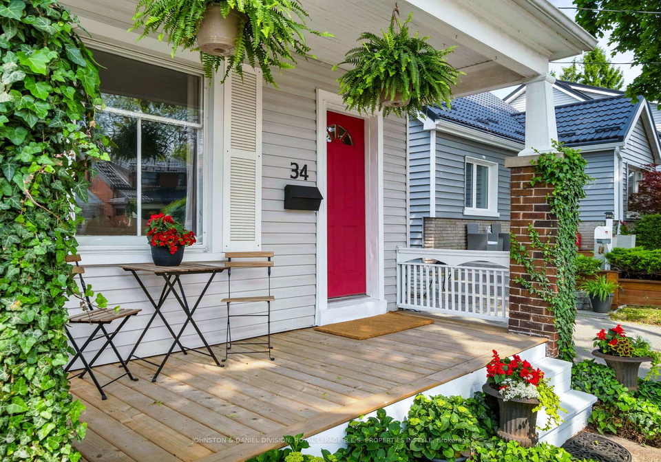 34-sixteenth-street-etobicoke-ontario-w12327247