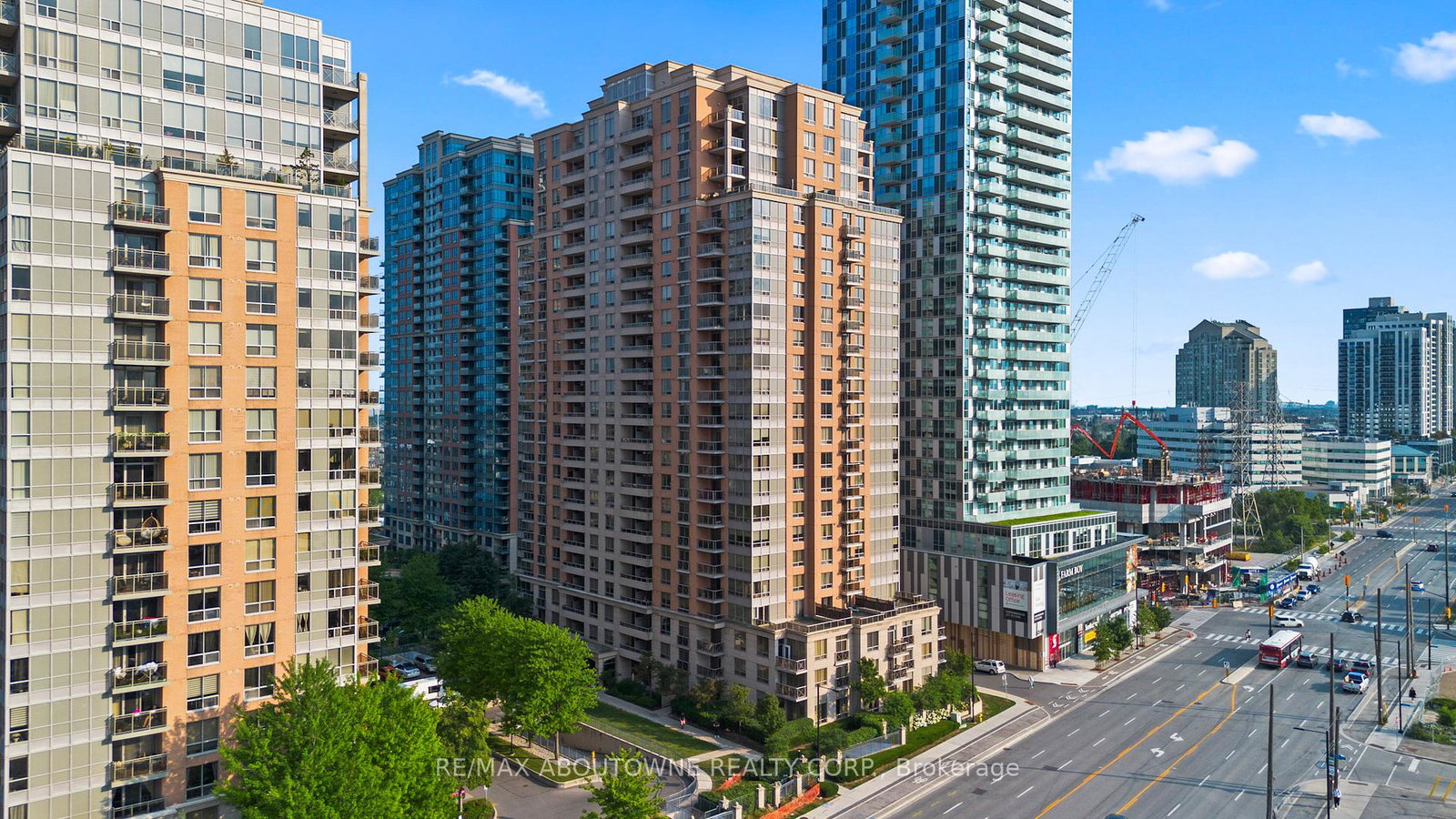 5233-dundas-street-w-w-etobicoke-ontario-w12327330