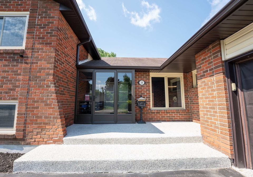 23-wadsworth-circle-brampton-ontario-w12327334