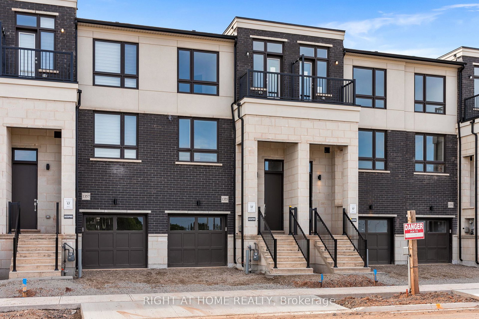 1355-shevchenko-boulevard-oakville-ontario-w12327362