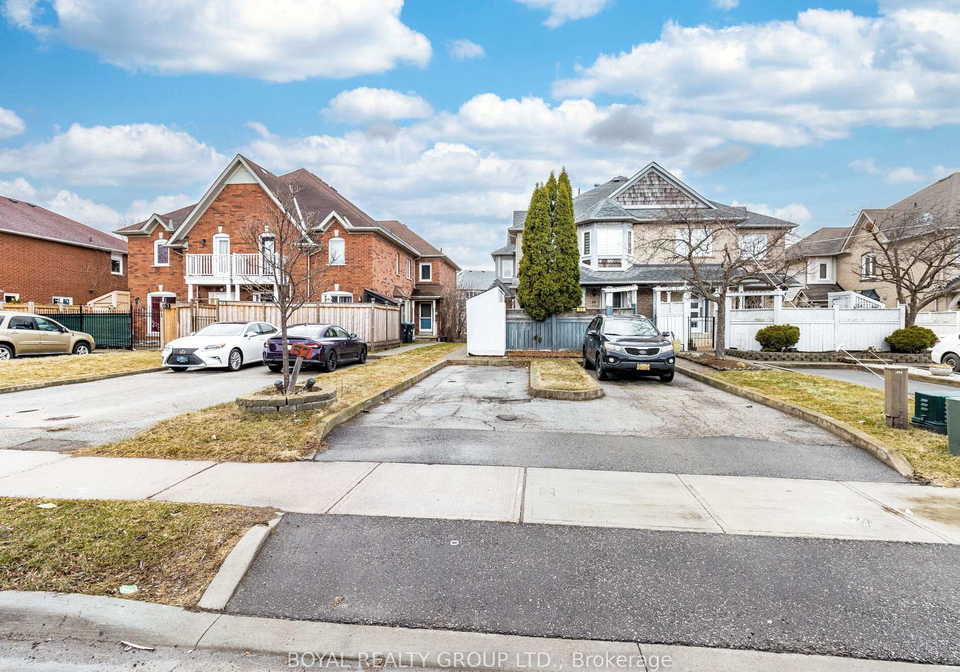 57-hickorybush-avenue-brampton-ontario-w12327644