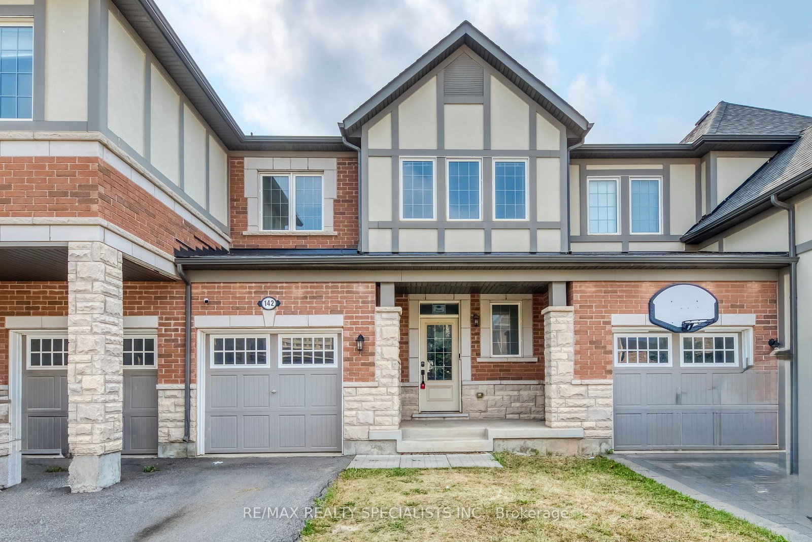 142-beaveridge-avenue-oakville-ontario-w12327771