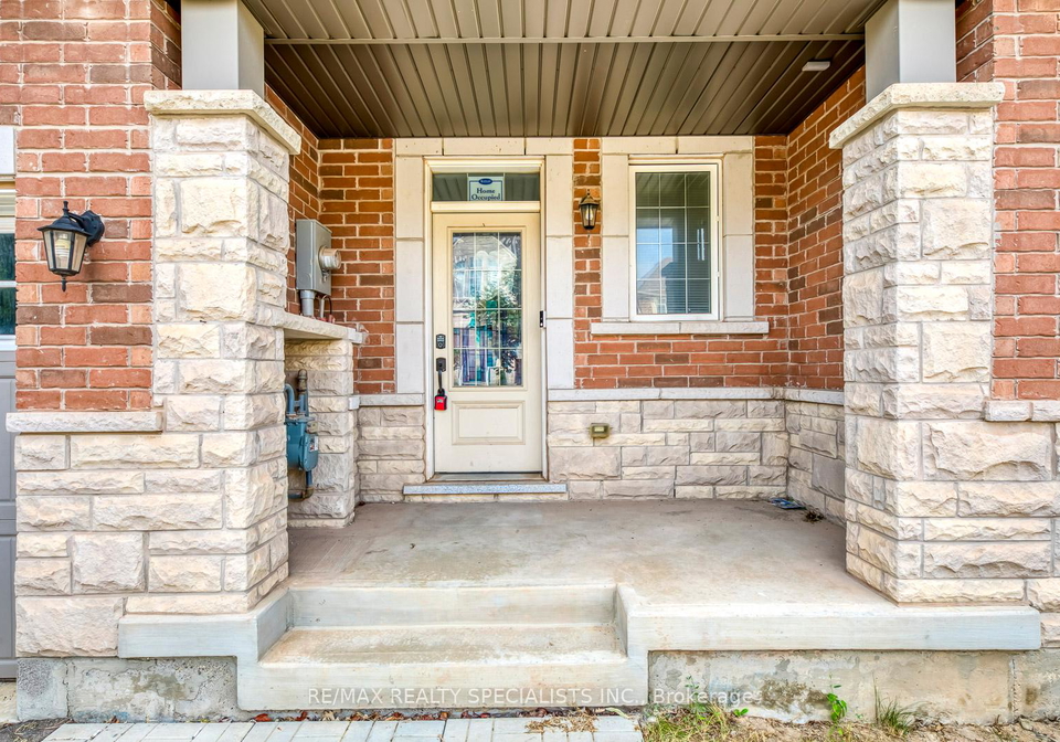142-beaveridge-avenue-oakville-ontario-w12327771
