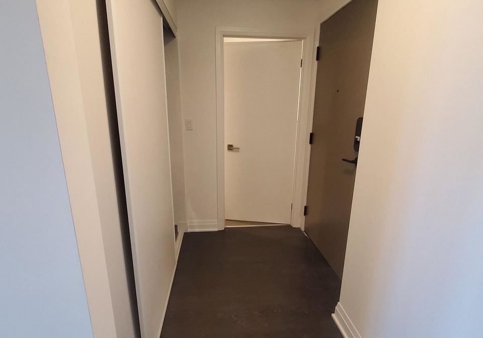 4015-the-exchange-na-mississauga-ontario-w12327882