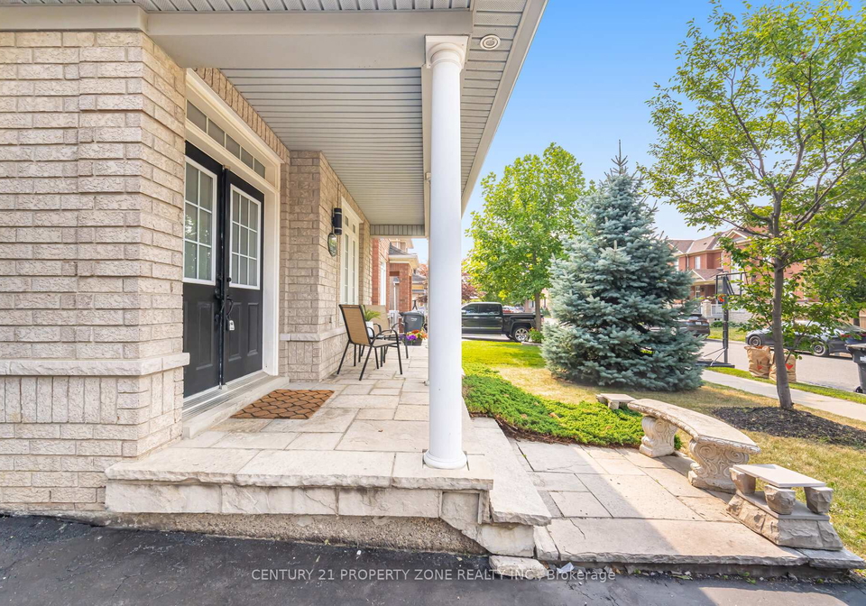 22-lucky-lane-brampton-ontario-w12328086