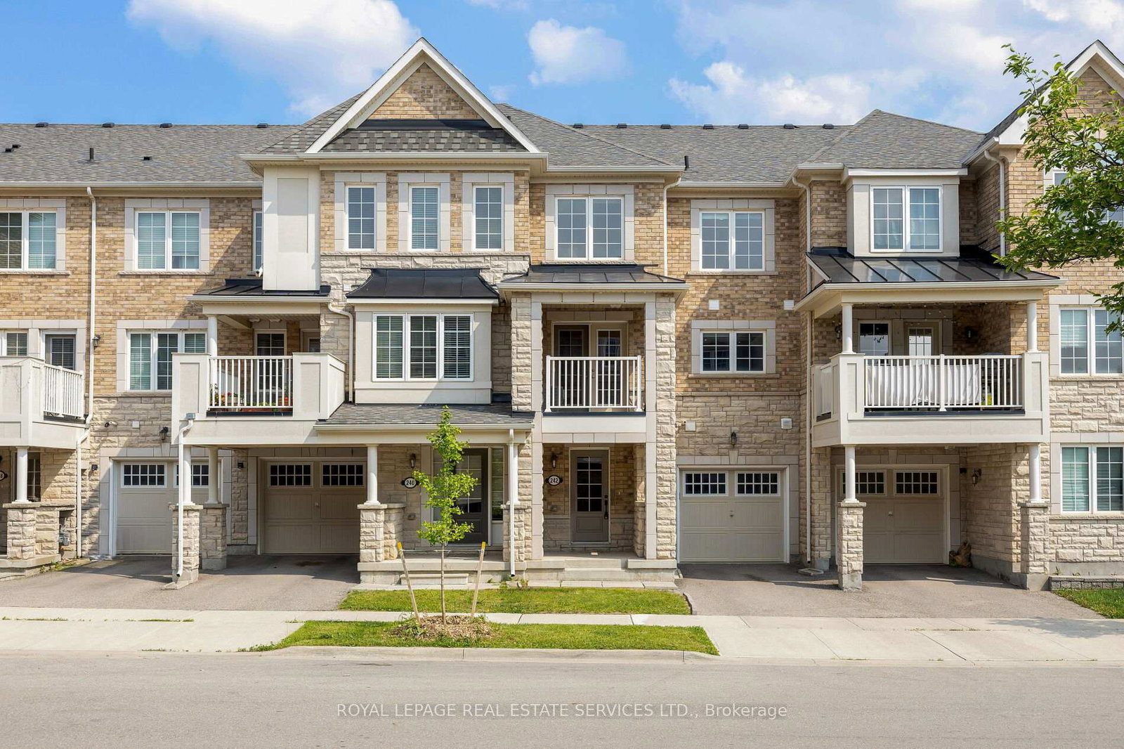 242-betsy-drive-oakville-ontario-w12328127