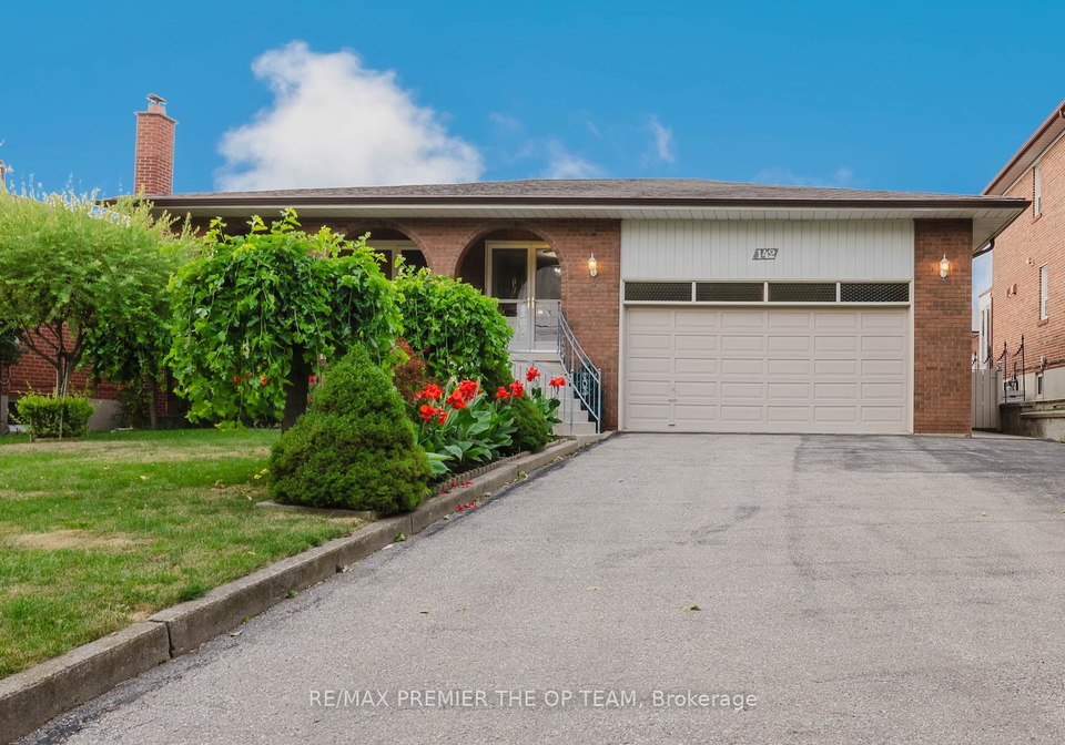 142-gracefield-avenue-north-york-ontario-w12328439