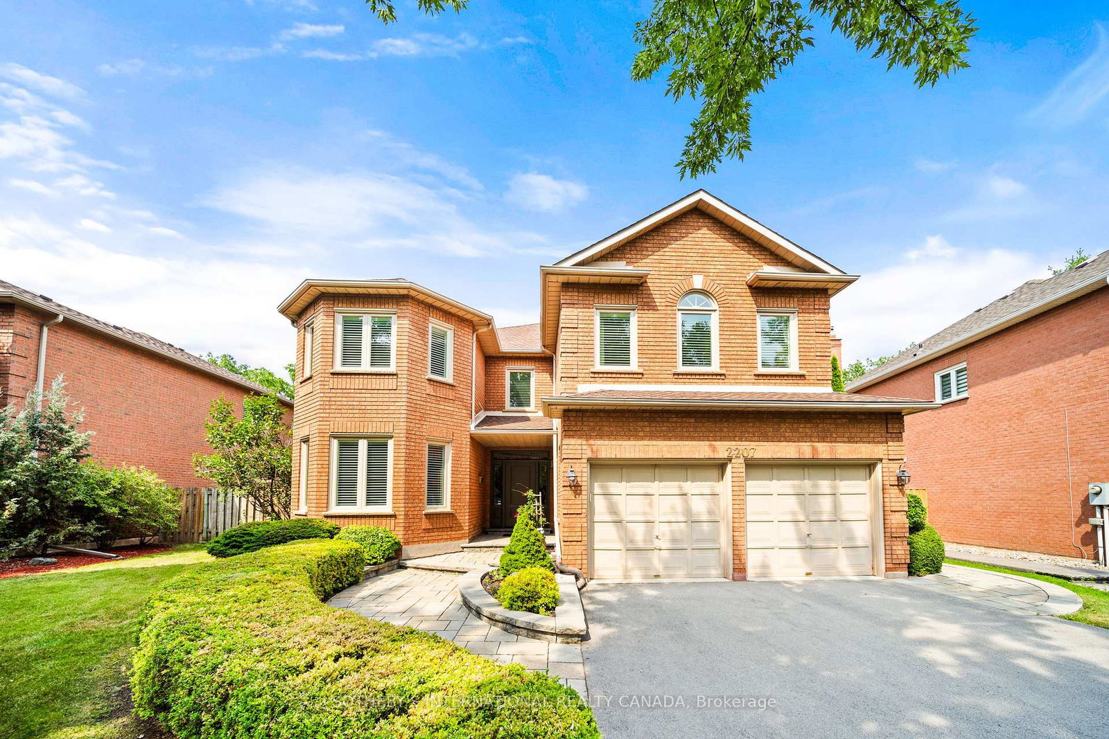 2207-winding-woods-drive-oakville-ontario-w12328547