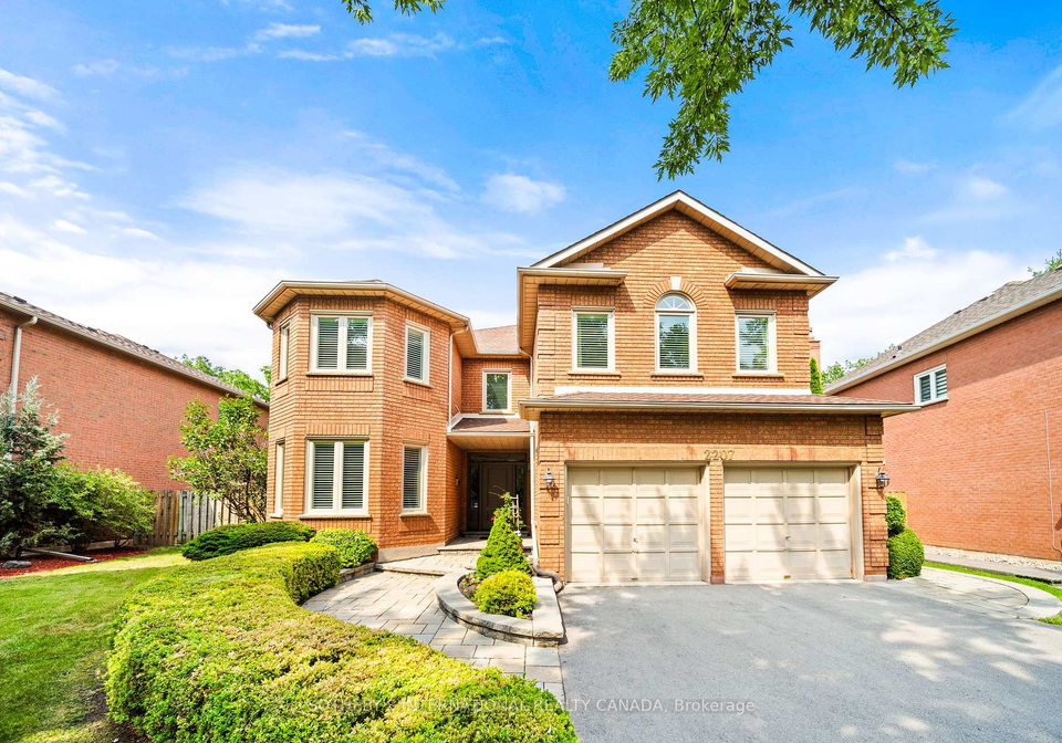 2207-winding-woods-drive-oakville-ontario-w12328547