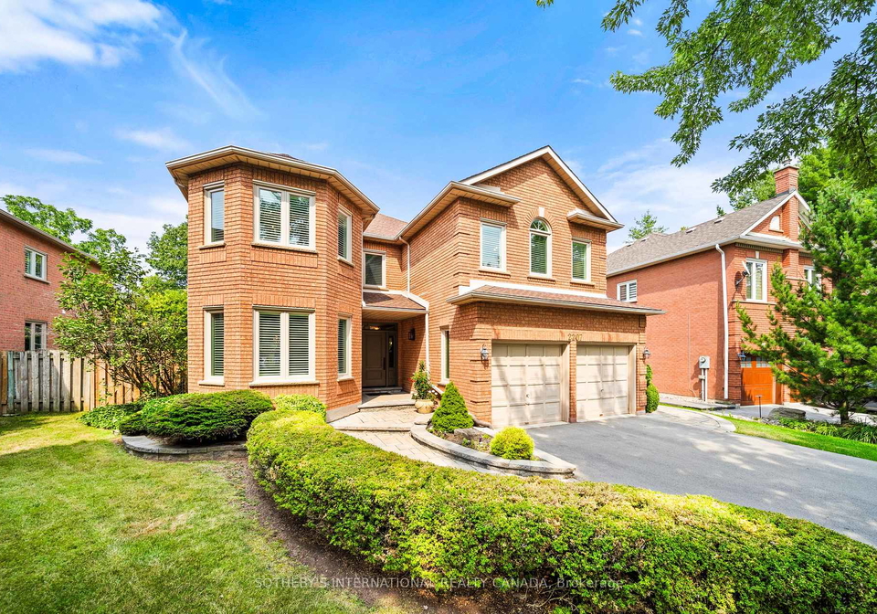 2207-winding-woods-drive-oakville-ontario-w12328547