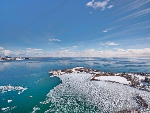2200-lake-shore-boulevard-w-w-etobicoke-ontario-w12328673
