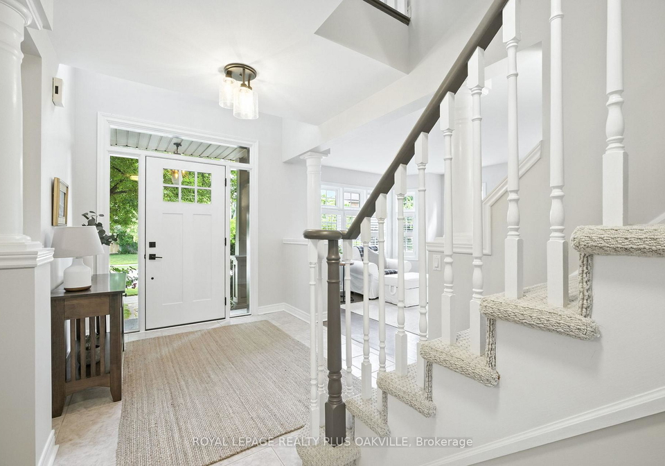 232-lexington-road-oakville-ontario-w12328807