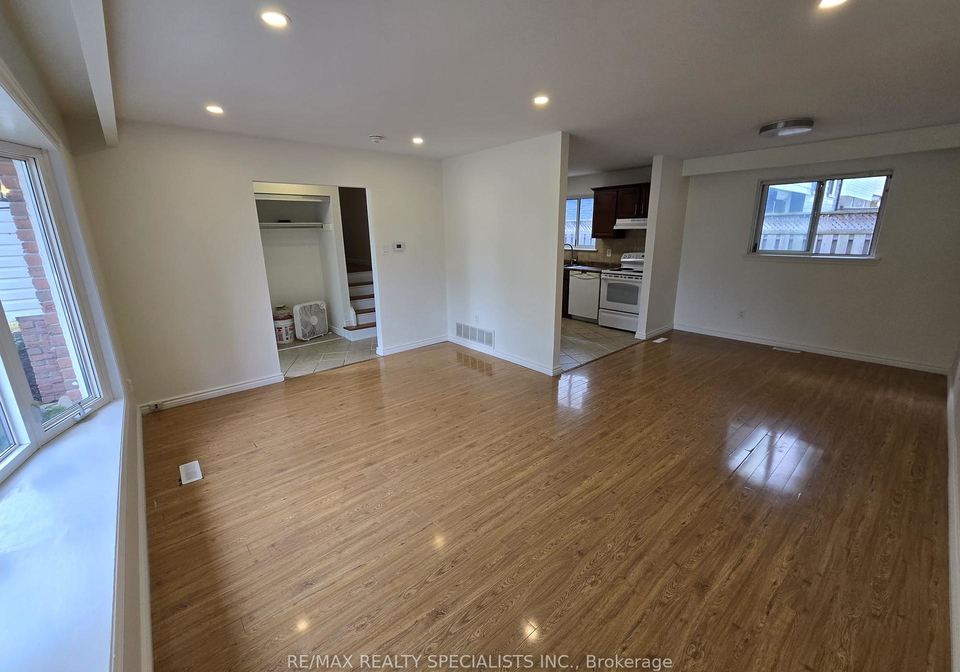 grovetree-place-brampton-ontario-w12328886