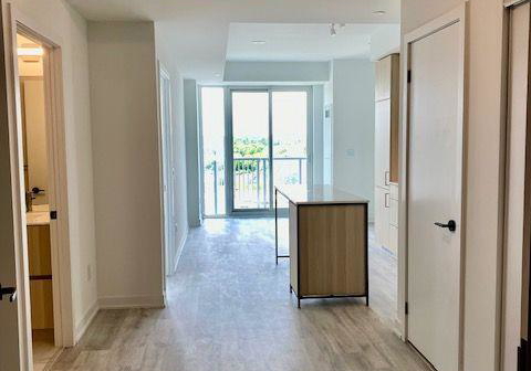 220-missinnihe-way-mississauga-ontario-w12328947