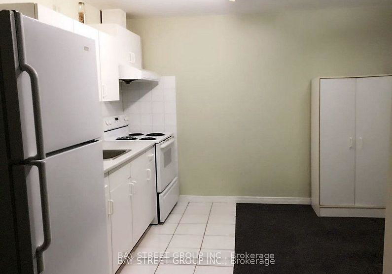 1720-village-view-place-mississauga-ontario-w12329116