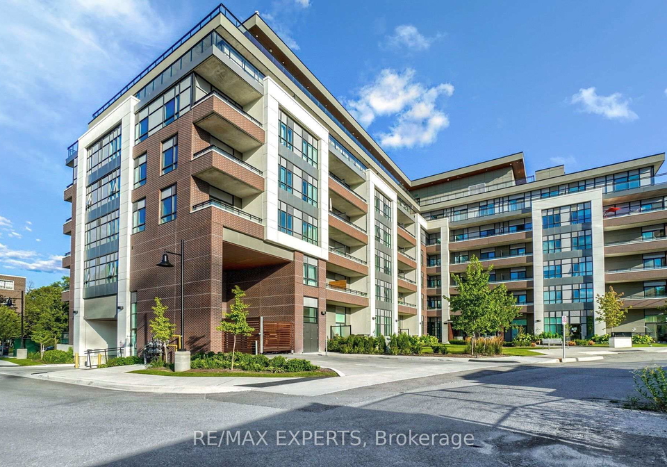 1-neighbourhood-lane-etobicoke-ontario-w12329189