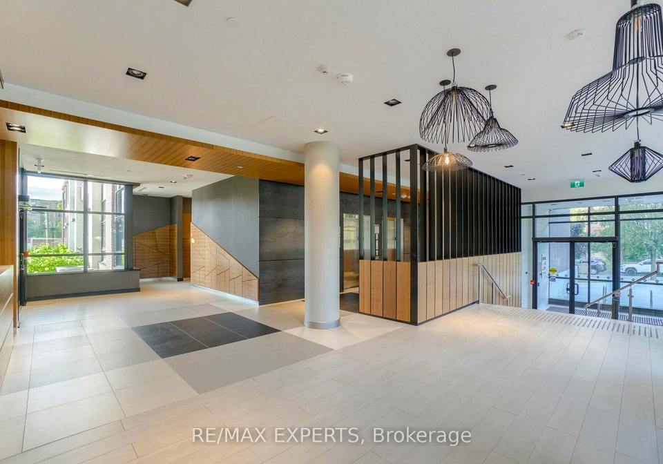 1-neighbourhood-lane-etobicoke-ontario-w12329189
