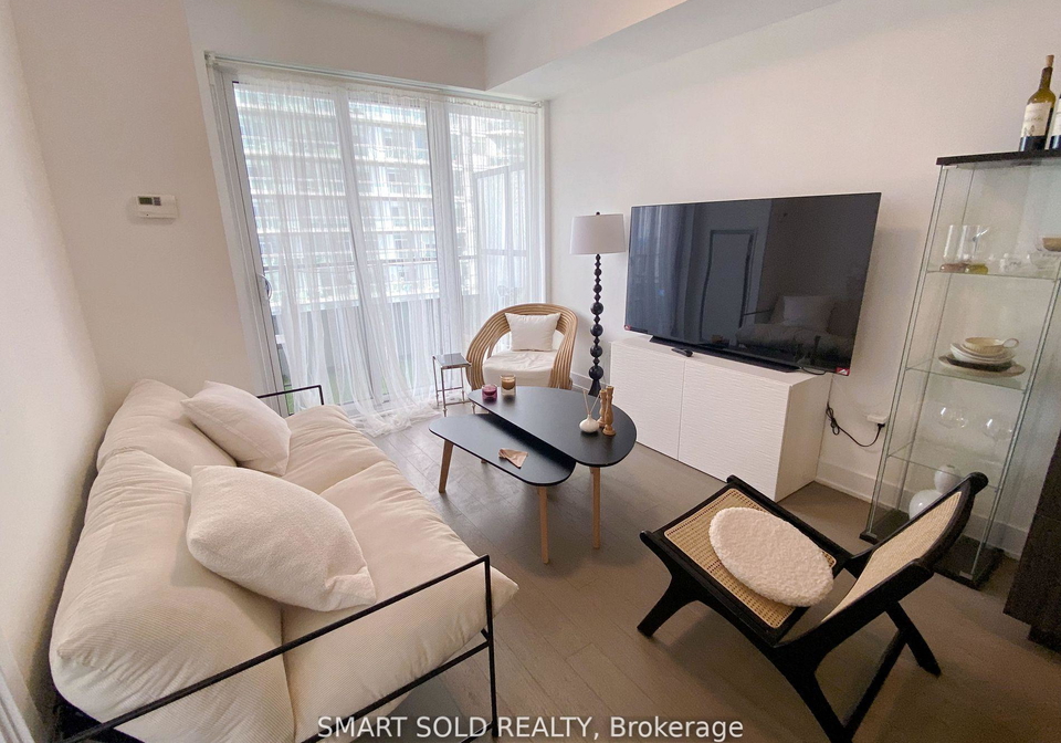 30-shore-breeze-drive-etobicoke-ontario-w12329388