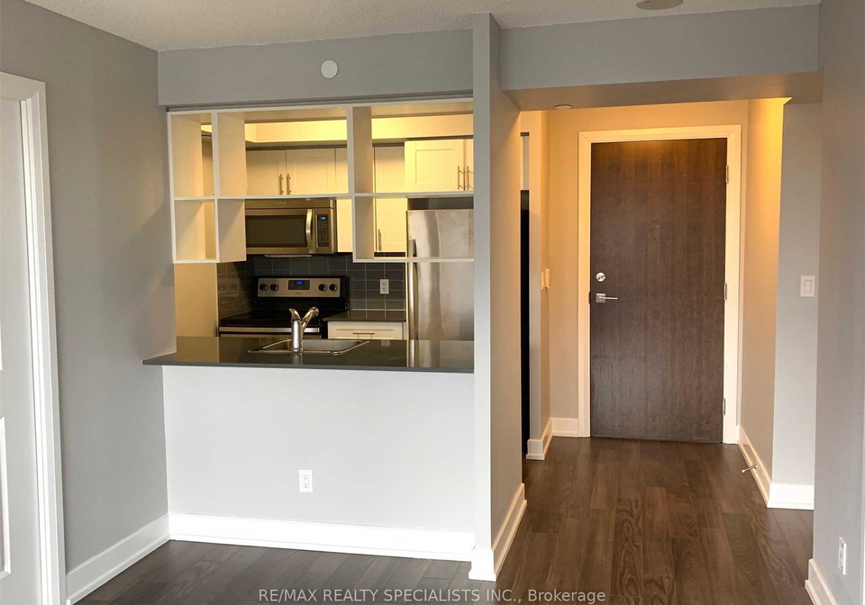 6-eva-road-etobicoke-ontario-w12329836