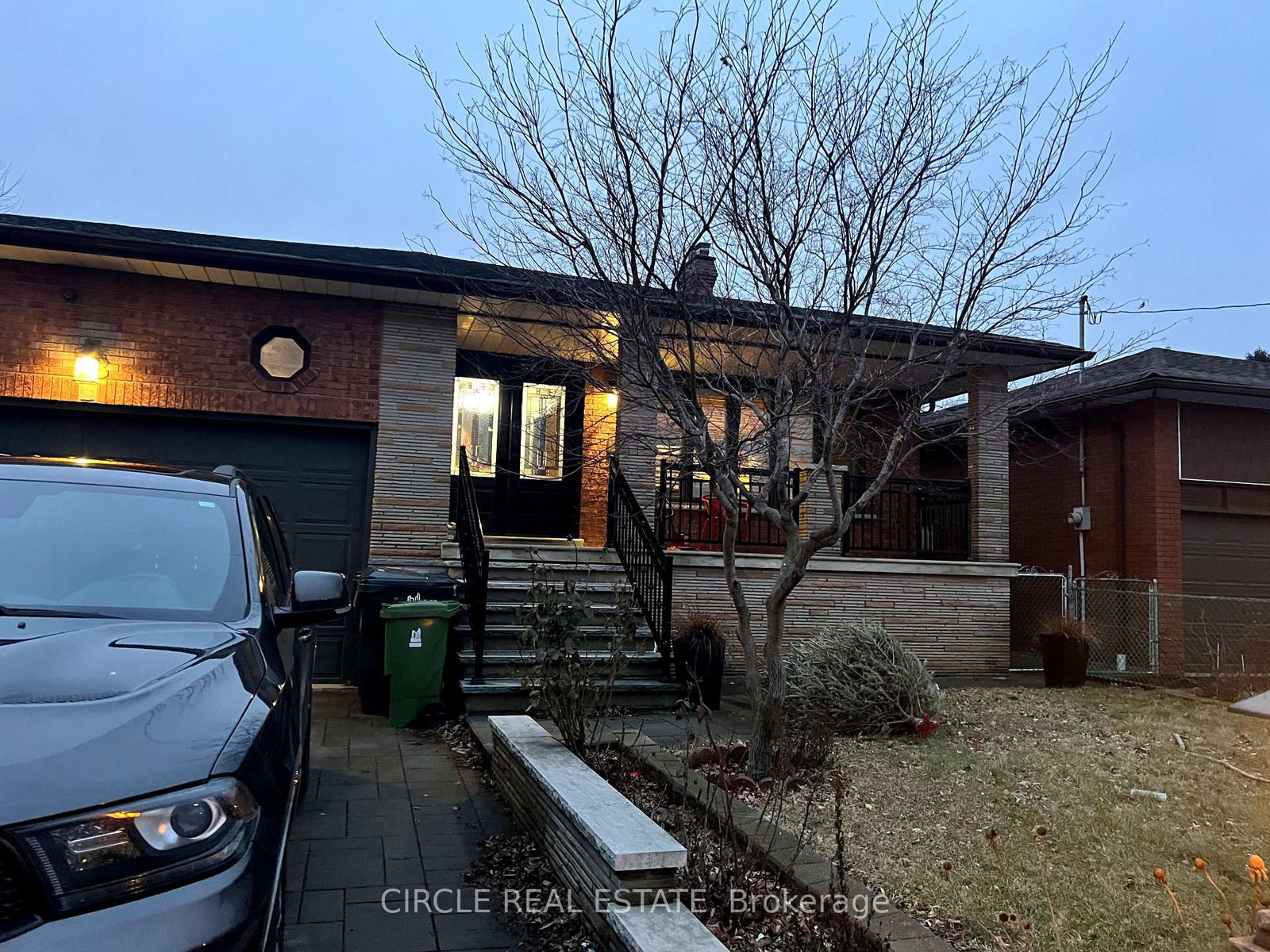 18-rosemeade-avenue-etobicoke-ontario-w12330091