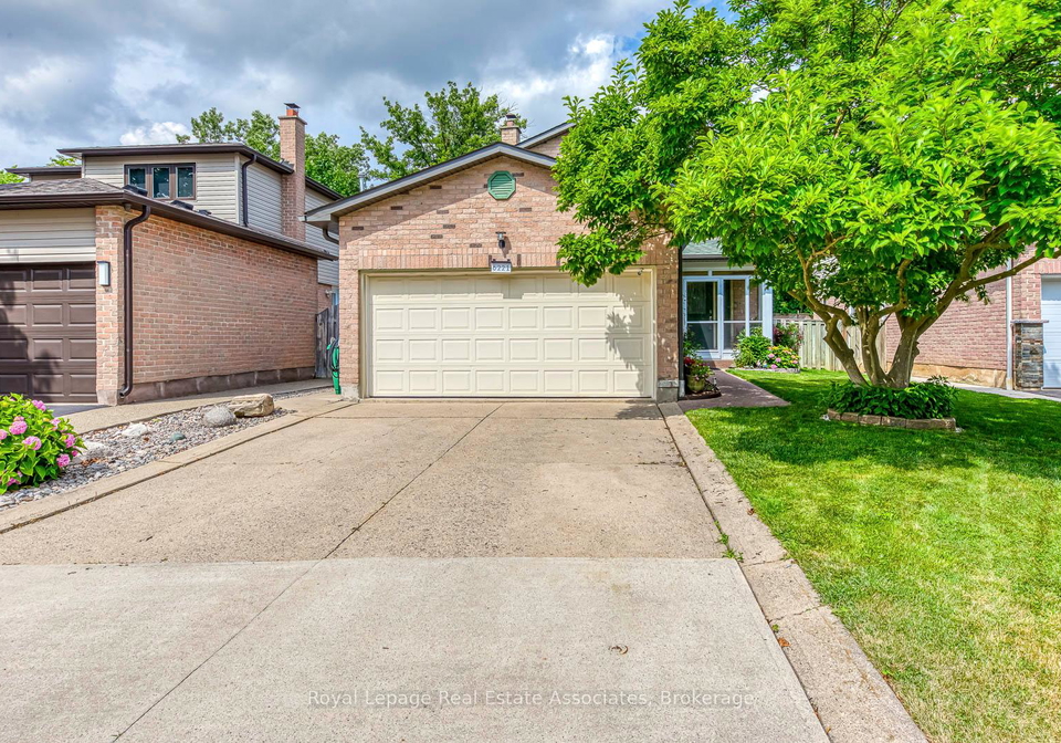 6221-millers-grove-mississauga-ontario-w12330218