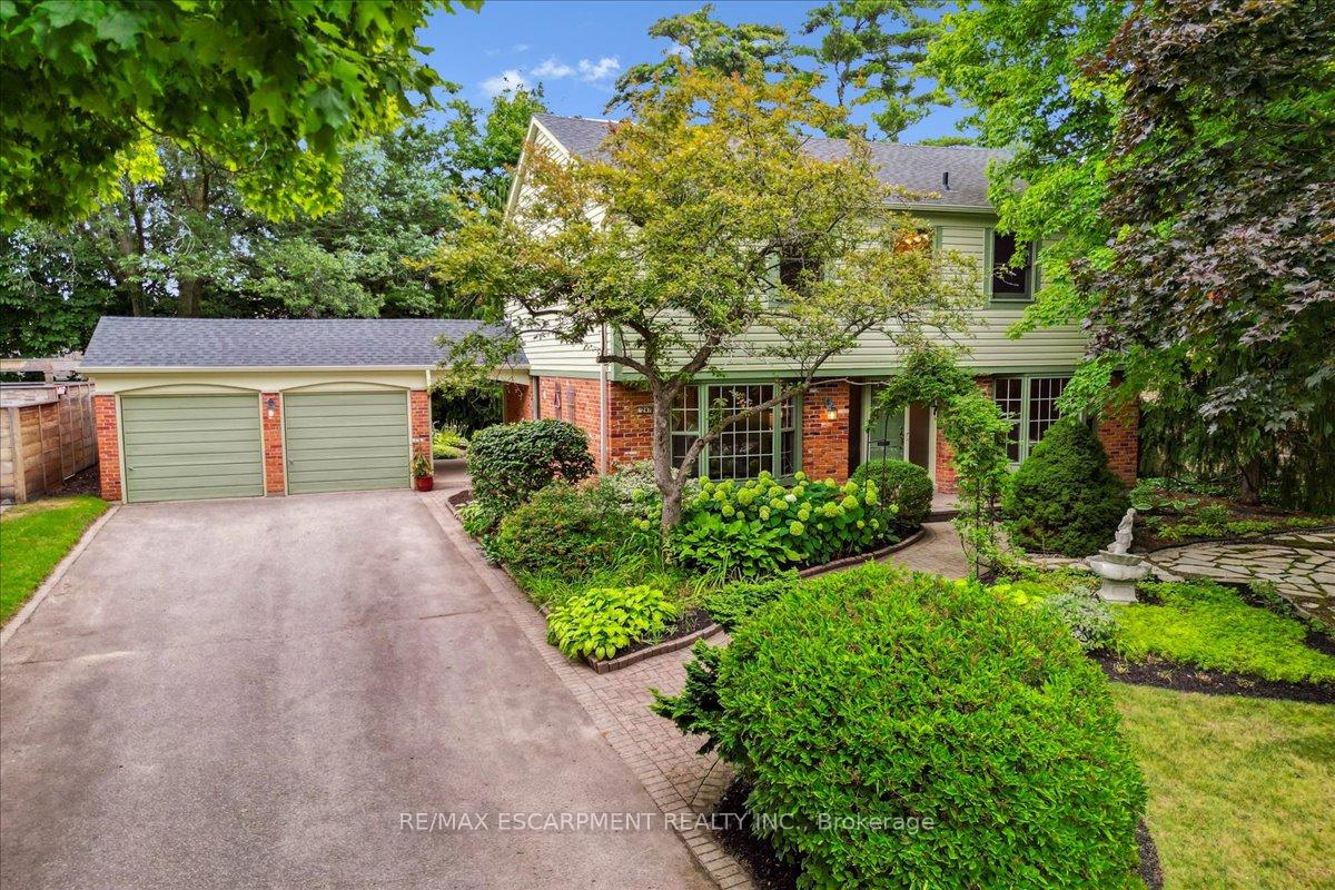 247-beechfield-road-oakville-ontario-w12330258