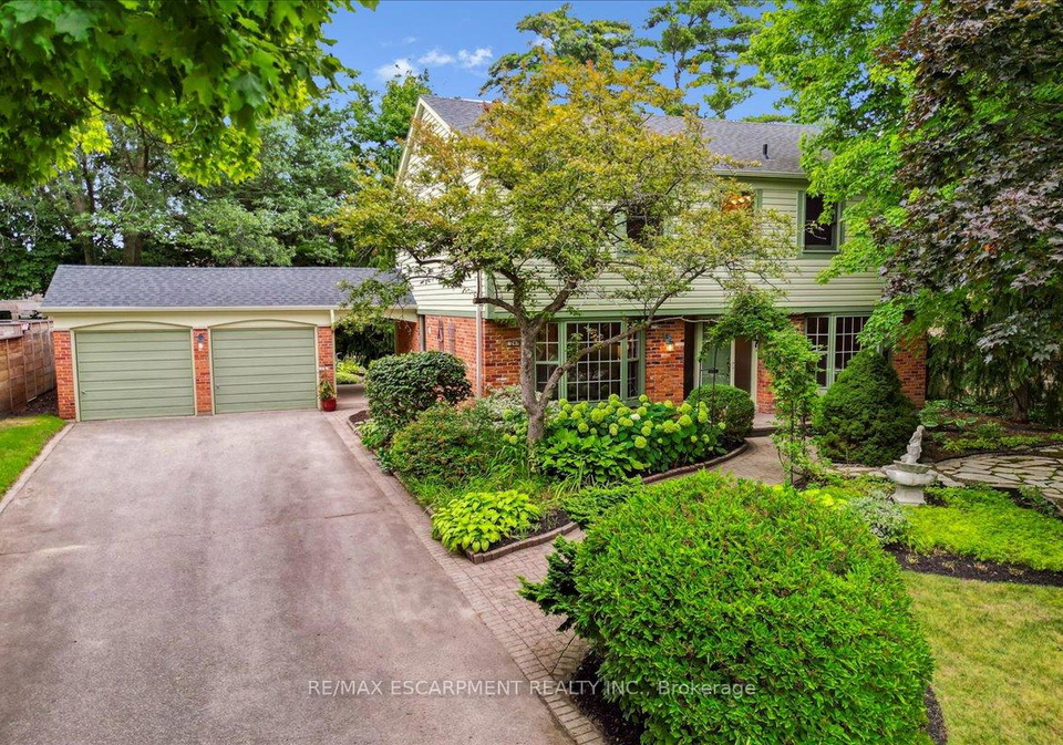 247-beechfield-road-oakville-ontario-w12330258