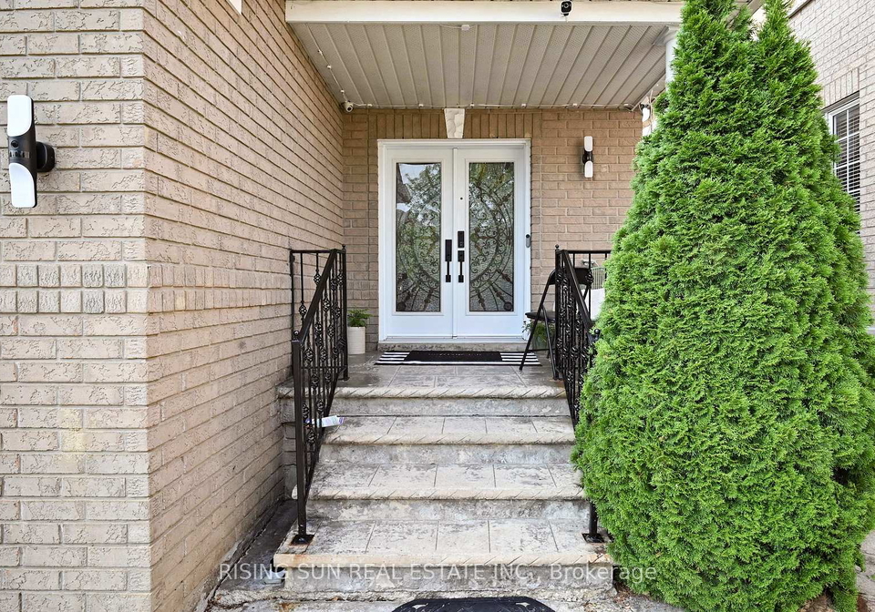 15-mario-street-brampton-ontario-w12330301