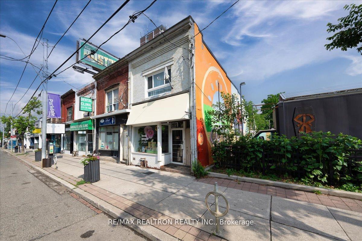 1640-queen-street-w-toronto-ontario-w12330382