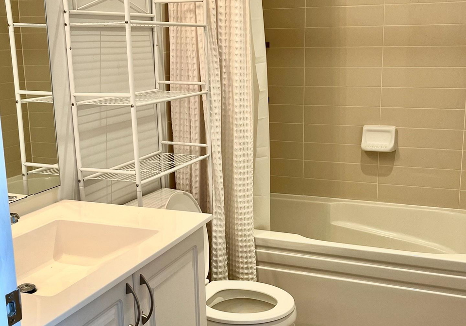 39-annie-craig-drive-etobicoke-ontario-w12330423