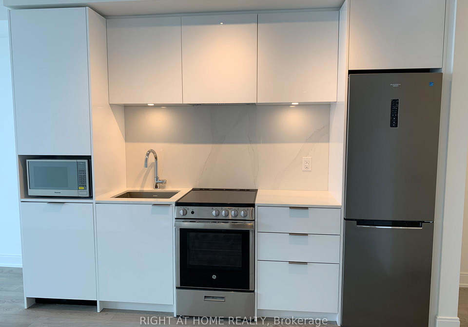 70-annie-craig-drive-etobicoke-ontario-w12330516