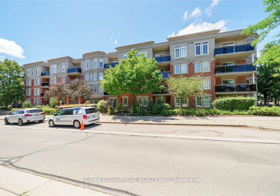 2300-parkhaven-boulevard-e-oakville-ontario-w12330547