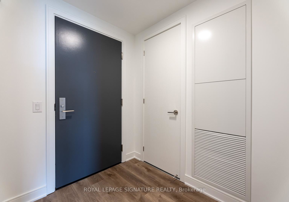 86-dundas-street-e-mississauga-ontario-w12330559