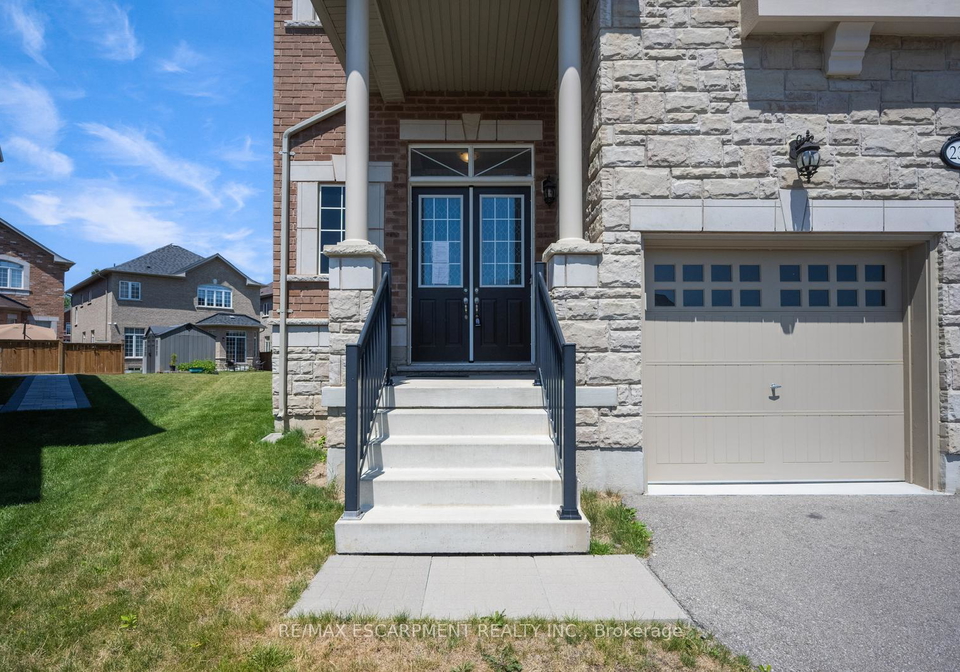 232-niagara-trail-halton-hills-ontario-w12330747