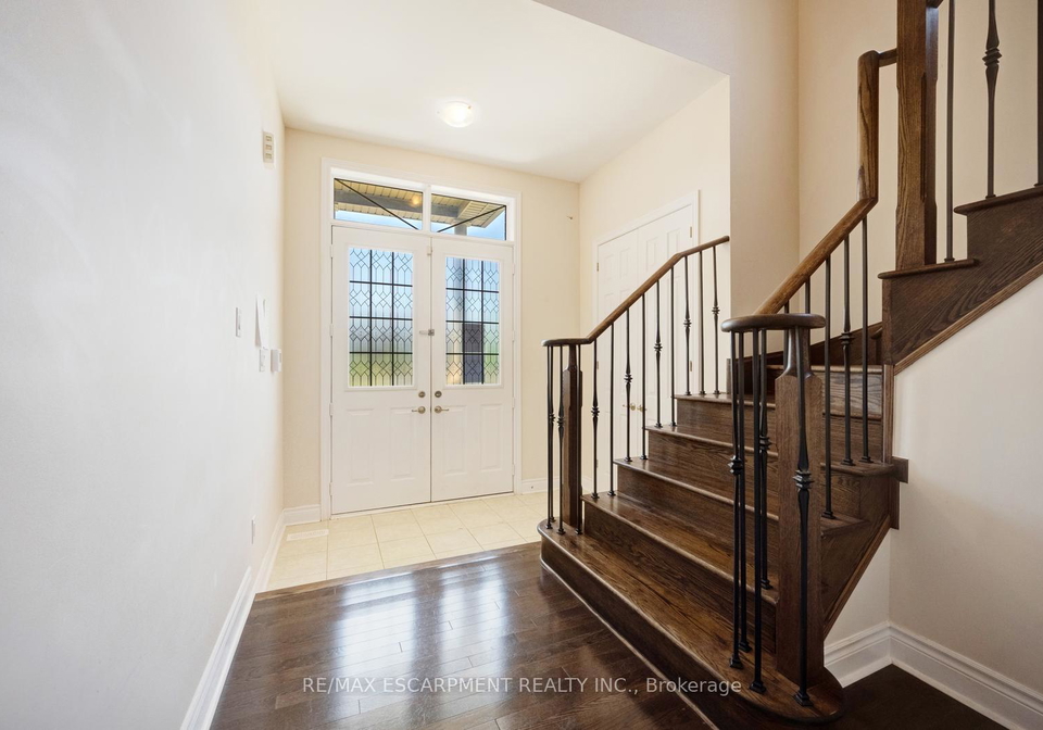 232-niagara-trail-halton-hills-ontario-w12330747