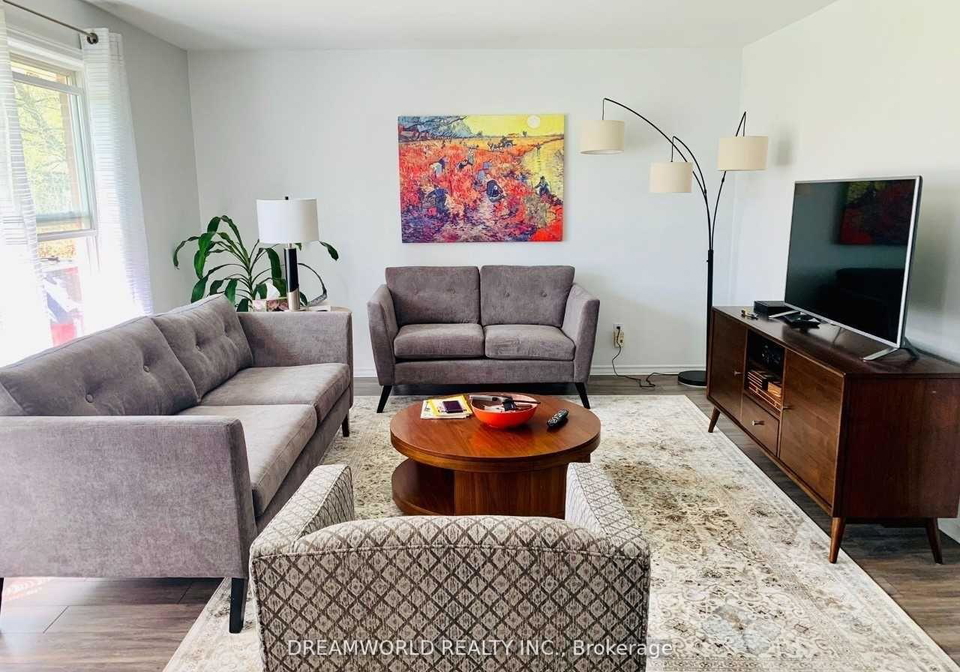 10-yorkview-drive-etobicoke-ontario-w12330934