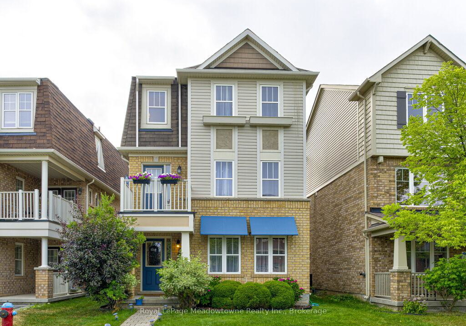 220-magurn-gate-milton-ontario-w12330984