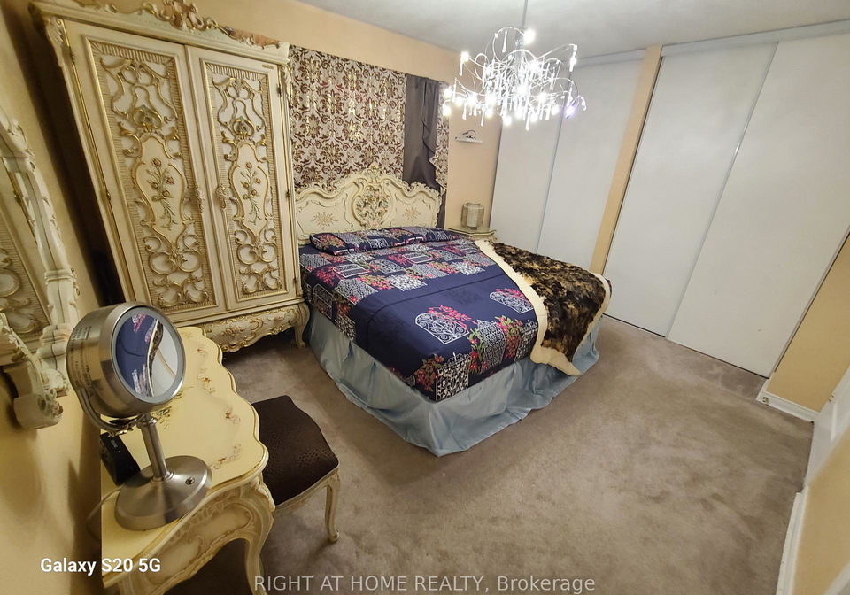 3020-cedarglen-gate-mississauga-ontario-w12331247