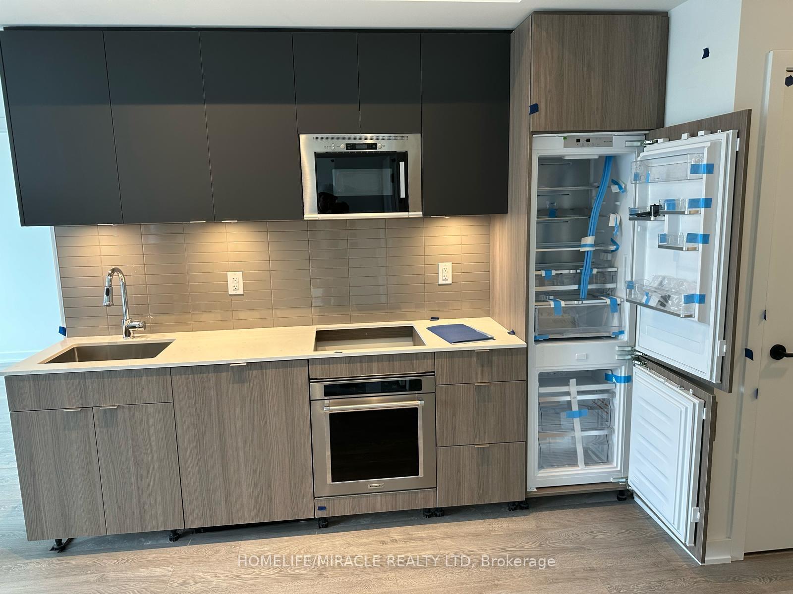 220-missinnihe-way-mississauga-ontario-w12331307