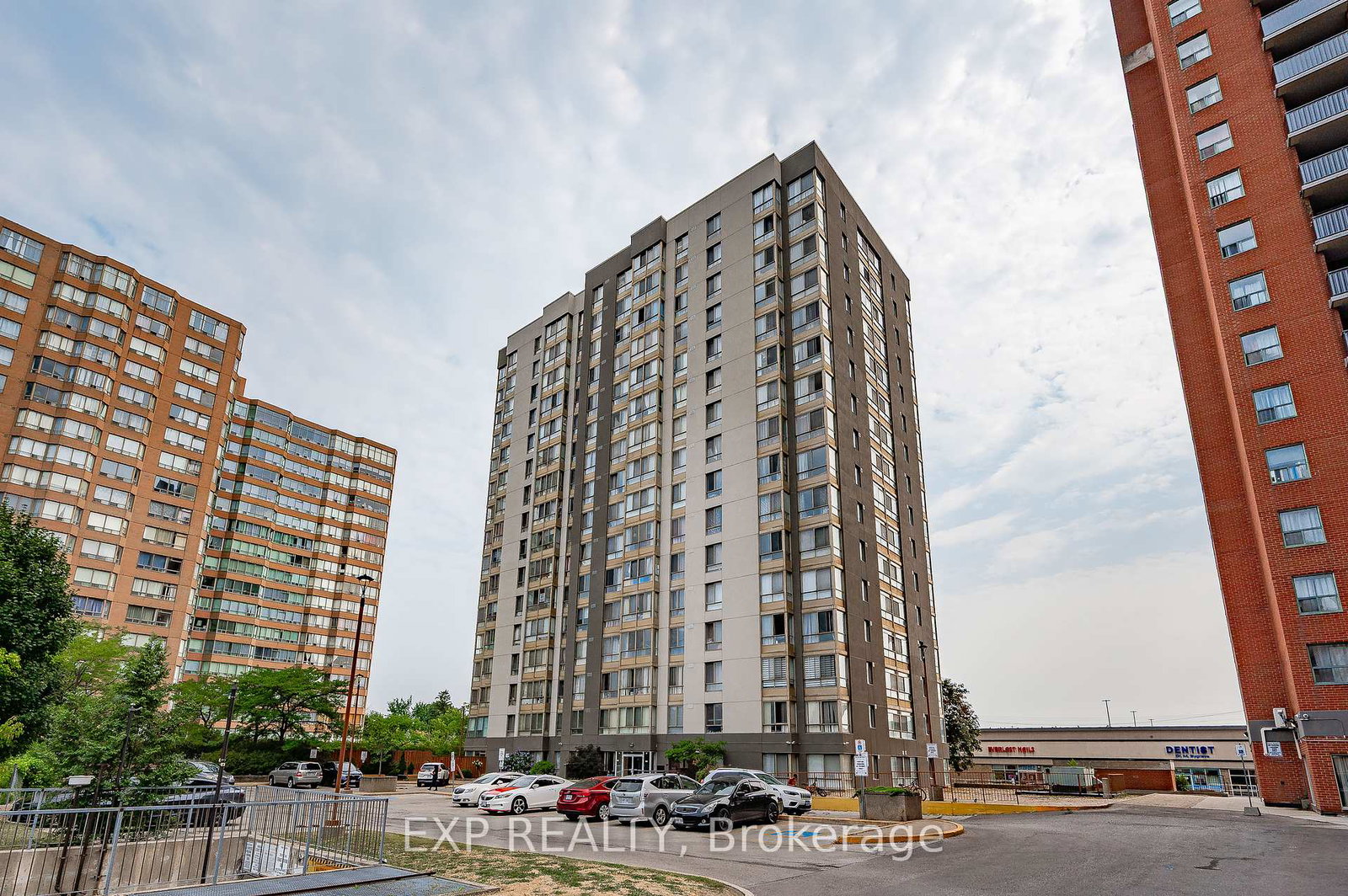 2470-eglinton-avenue-w-north-york-ontario-w12331612