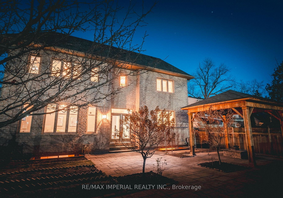 418-queen-mary-drive-oakville-ontario-w12332202